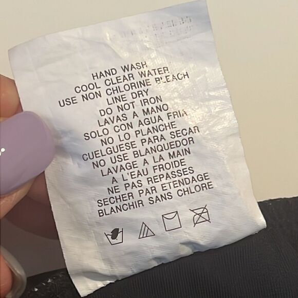 Trimshaper Black White Print Slimming Flowy One Piece Bathing Suit Size 10 - Picture 9 of 15